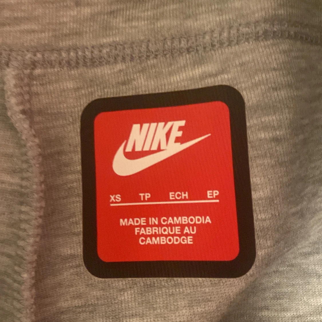 Grå nike tech mjukisbyxor - 4