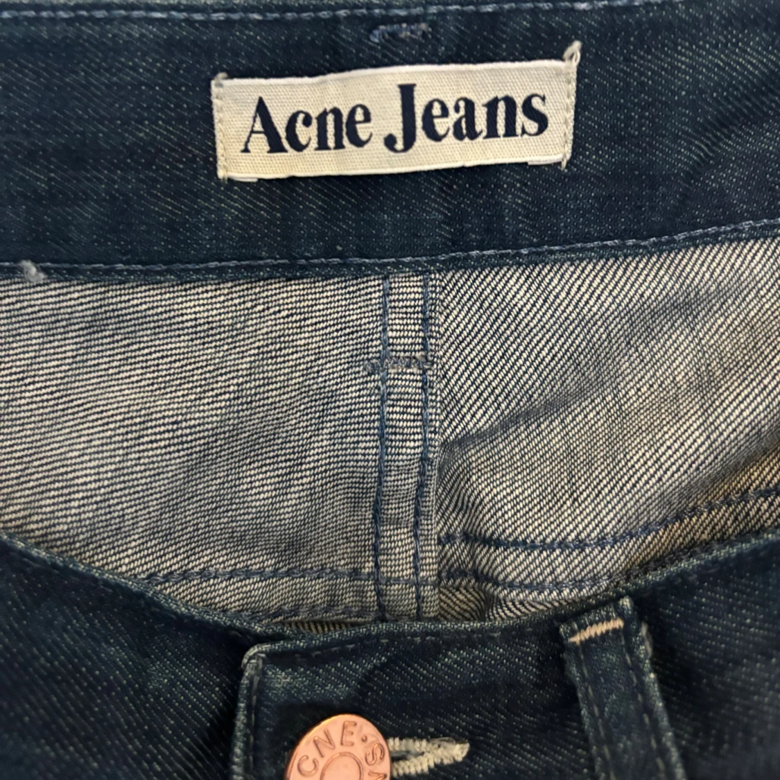 Mörkblå jeans från Acne Jeans - 1