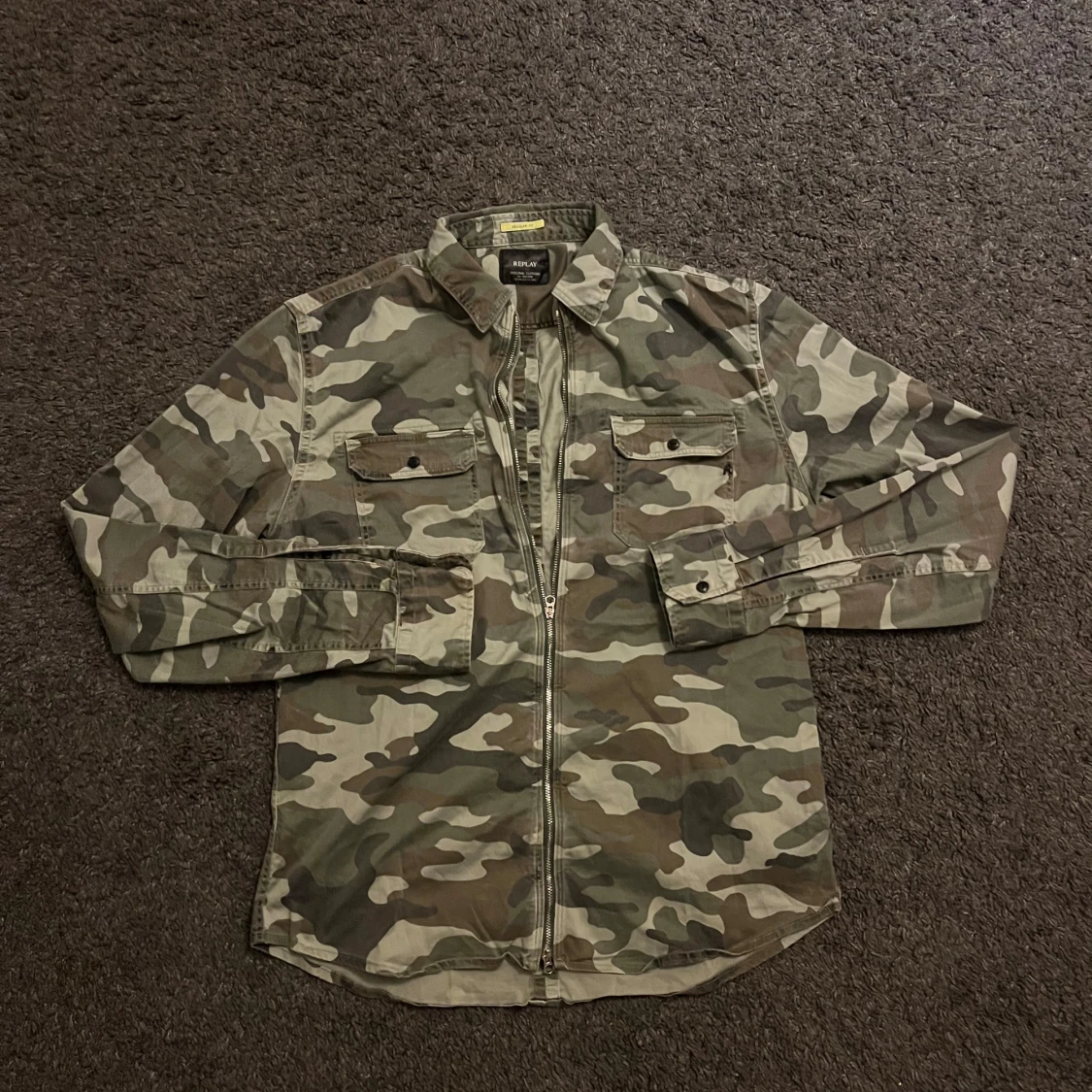 Camouflage overshirt från Replay