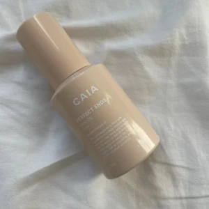 Caia hårolja - Hårolja från Caia, har använt kanske en fjärdedel men den är helt ren och fräsch! Orginalpris 250
