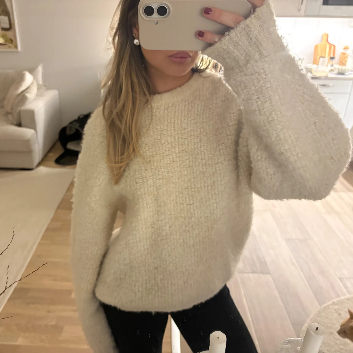 Stickad tröja🤍 - 1