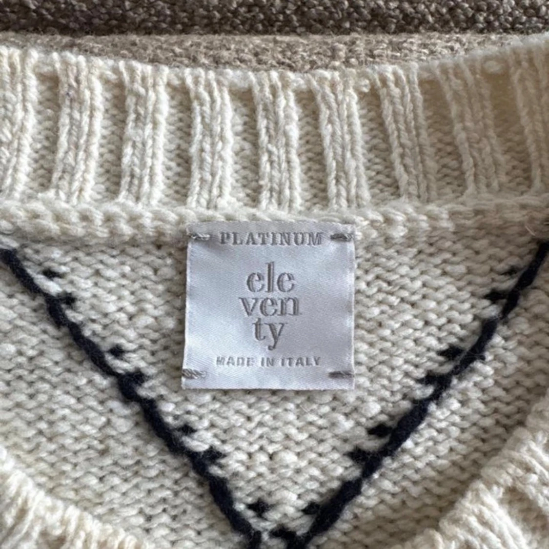 Stickad tröja från Eleventy - 2
