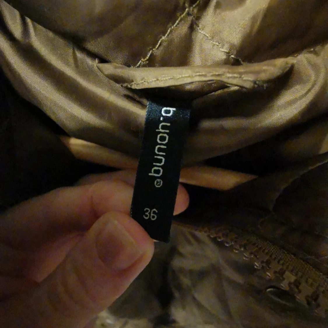 Quiltad brun jacka från b.young - 1