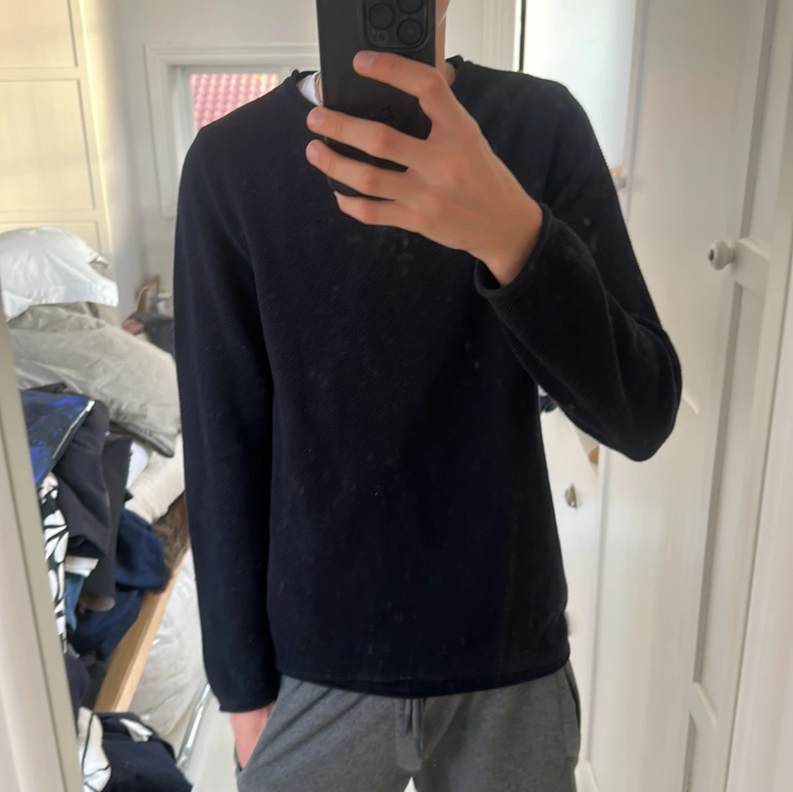 Mörkblå stickad tröja från Kronstadt - 1