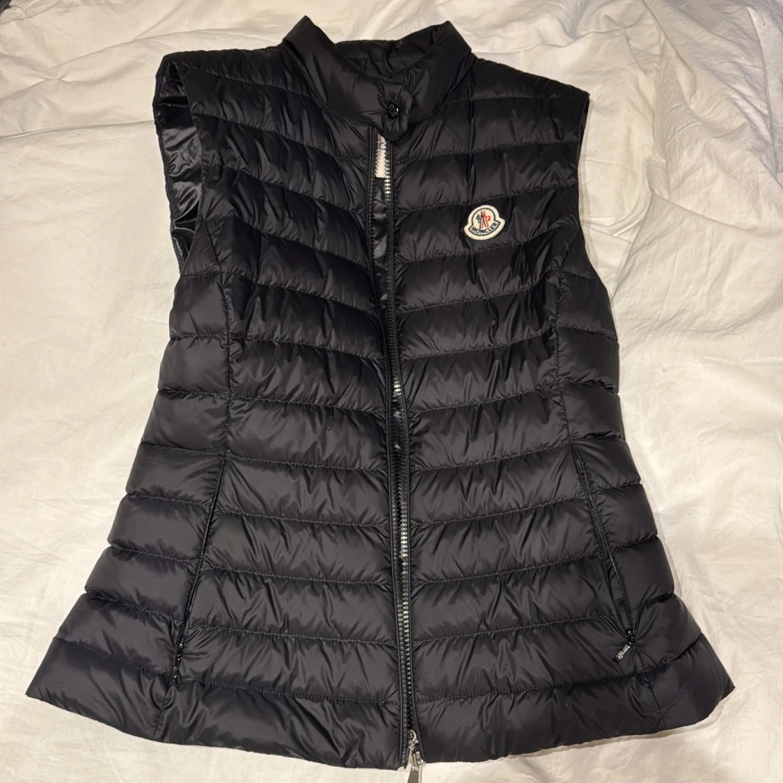 Svart dunväst från Moncler - 2