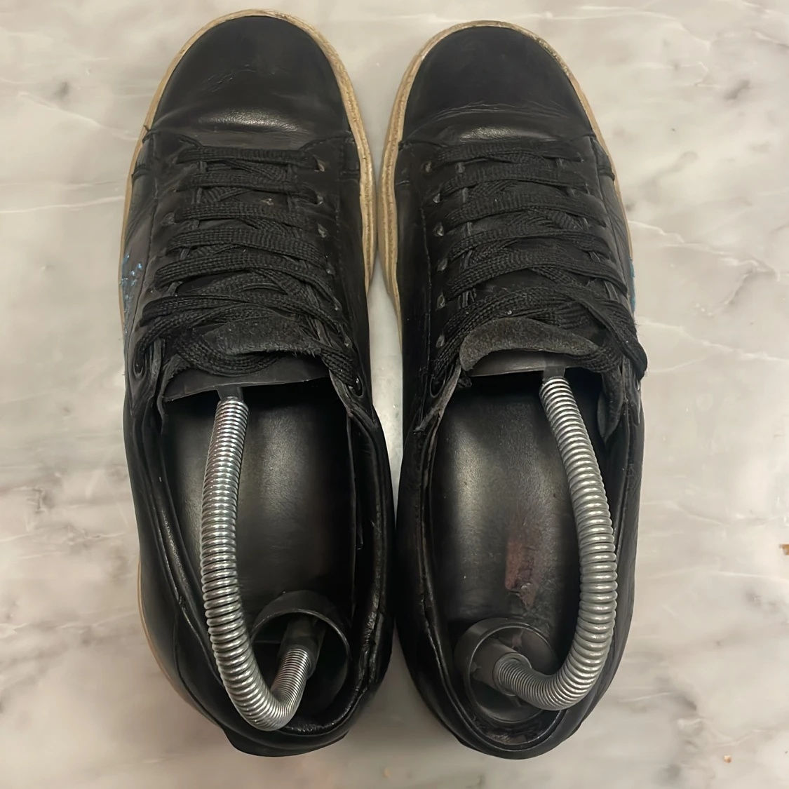 Svarta Saint Laurent sneakers i skinn - 1