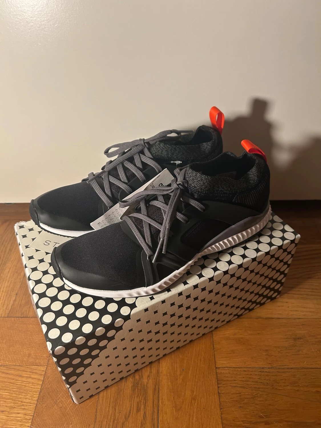 Adidas Stella McCartney svarta sneakers