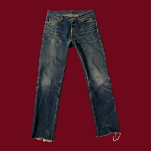 Arket jeans med sjuka fades - Sjukt snygga jeans från arket som har fått galna fades. Regular fit. Storlek 30
