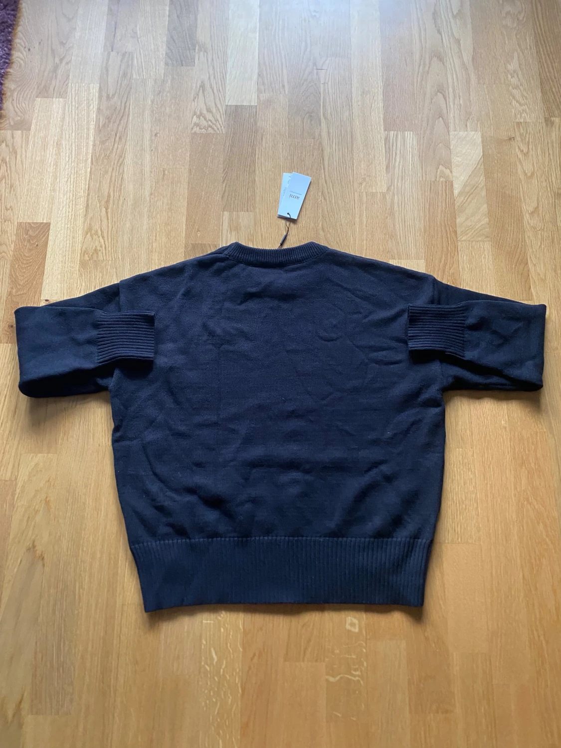 Svart stickad tröja från  Ami Paris - 2