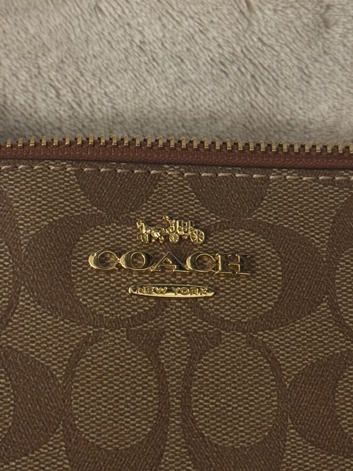 Brun axelväska från Coach