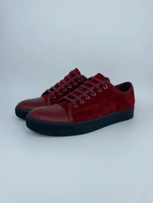 Lanvin ”Matte Toe” - Brand New🔥 - 🌟Strlk: UK 8 , EU 42 , ( passar 42-44 ) - Skick: 10/10 (aldrig använda)  - Perfekt till vardagen men även festligare tillfällen! - Priset är diskuterbart! - Kontakta oss vid minsta fundering! - Nypris: 4599:-, vårt pris: 2299:- 🌟