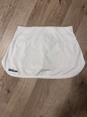 Wilson padelkjol XS vit - Wilson padelkjol XS vit