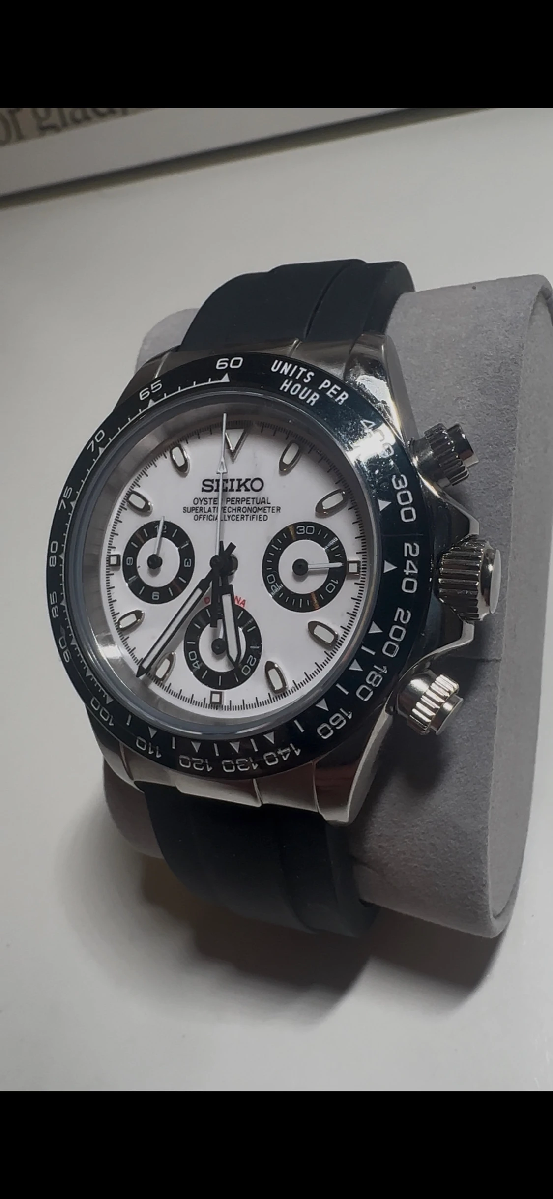 Seiko kronograf Panda mod - 2