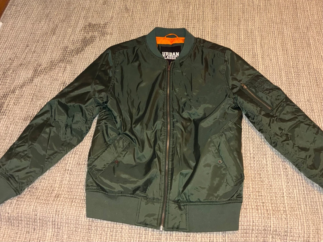 Grön bomberjacka Urban Classics XL