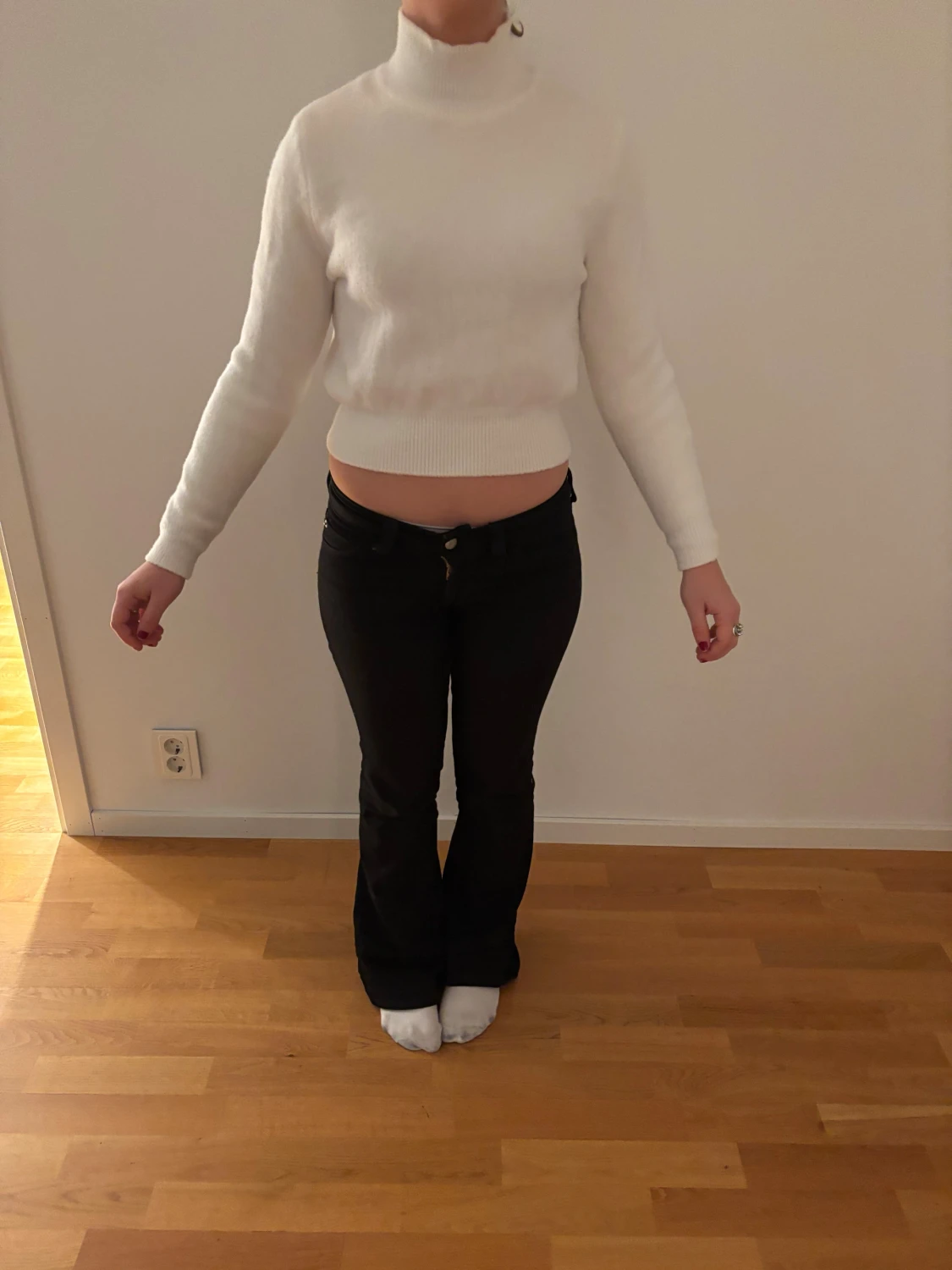 ZARA Vit croppad polotröja stickad