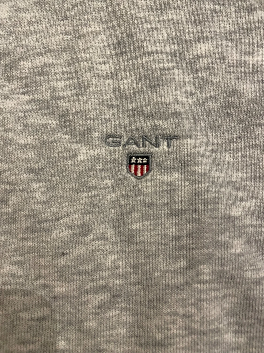 Grå sweatshirt från GANT - 2