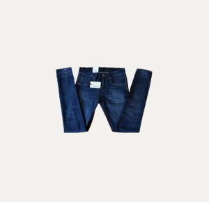 Tiger of Sweden Jeans - Det är ett riktigt schysst par Tiger of Sweden Jeans, helt nya med lapp kvar. Vid snabb handling kan man få ett mindre pris. Storlek W30 L32.