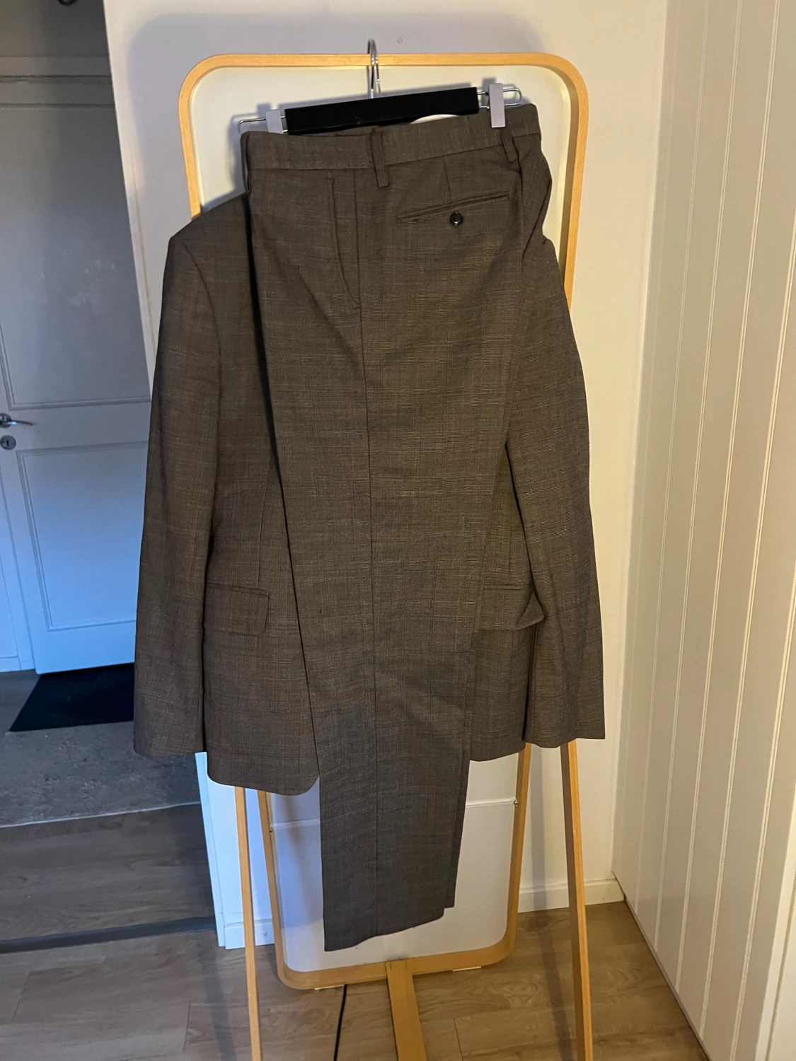 Kostym Bruun Bazar - 1