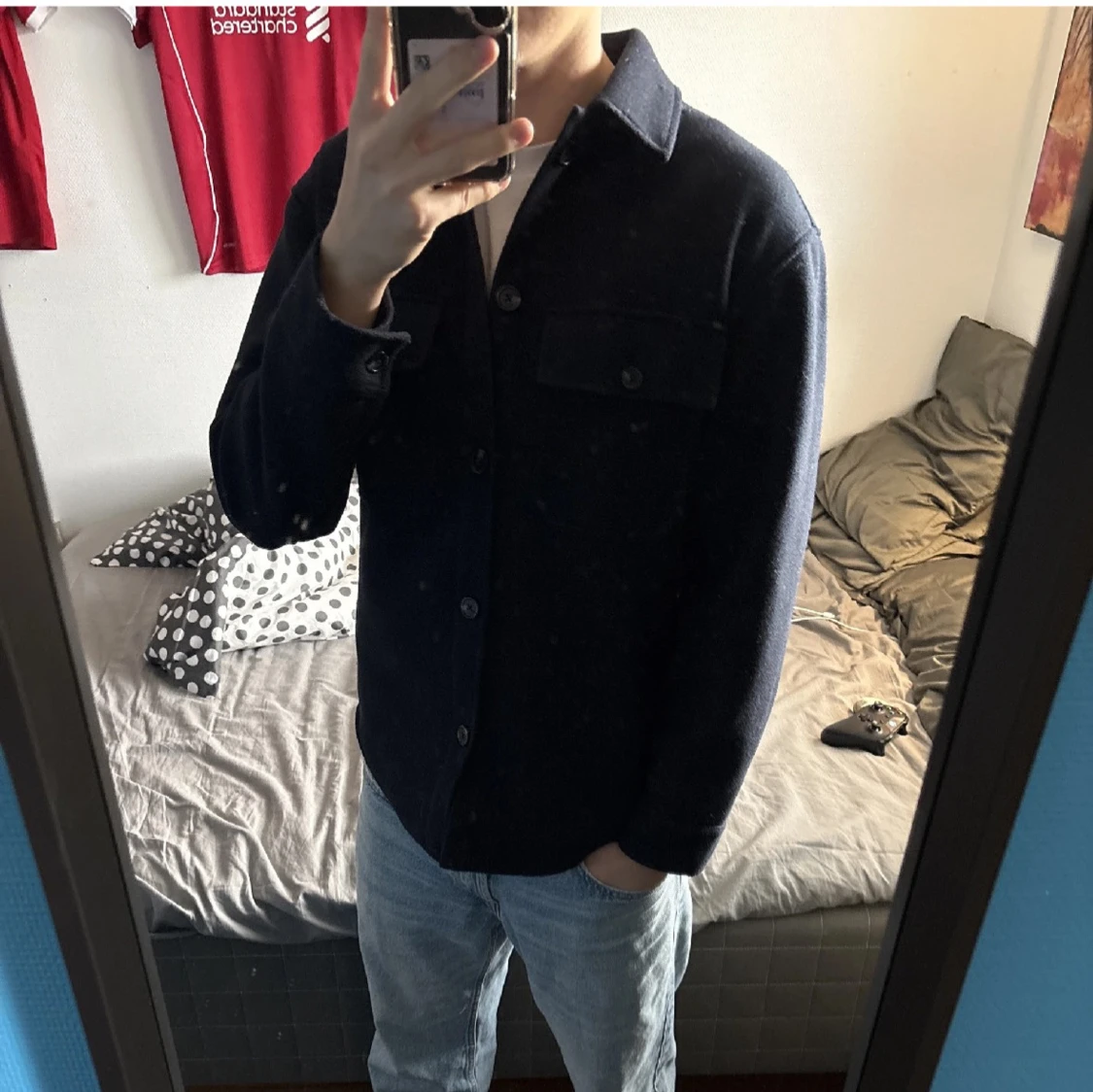 Mörkblå overshirt i ull