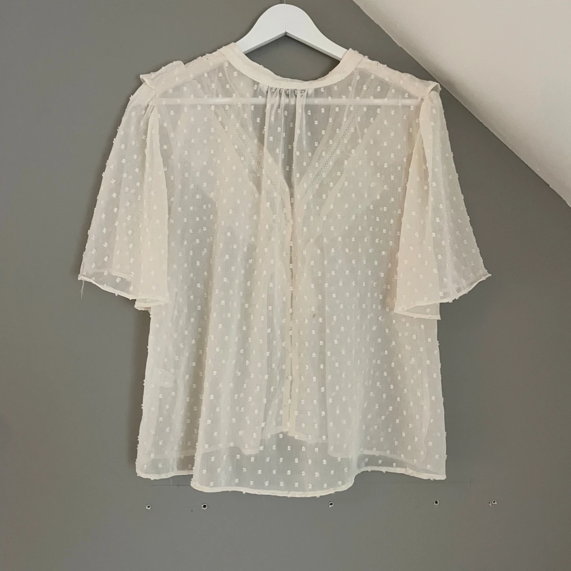 Vit blus från Zara  - 1