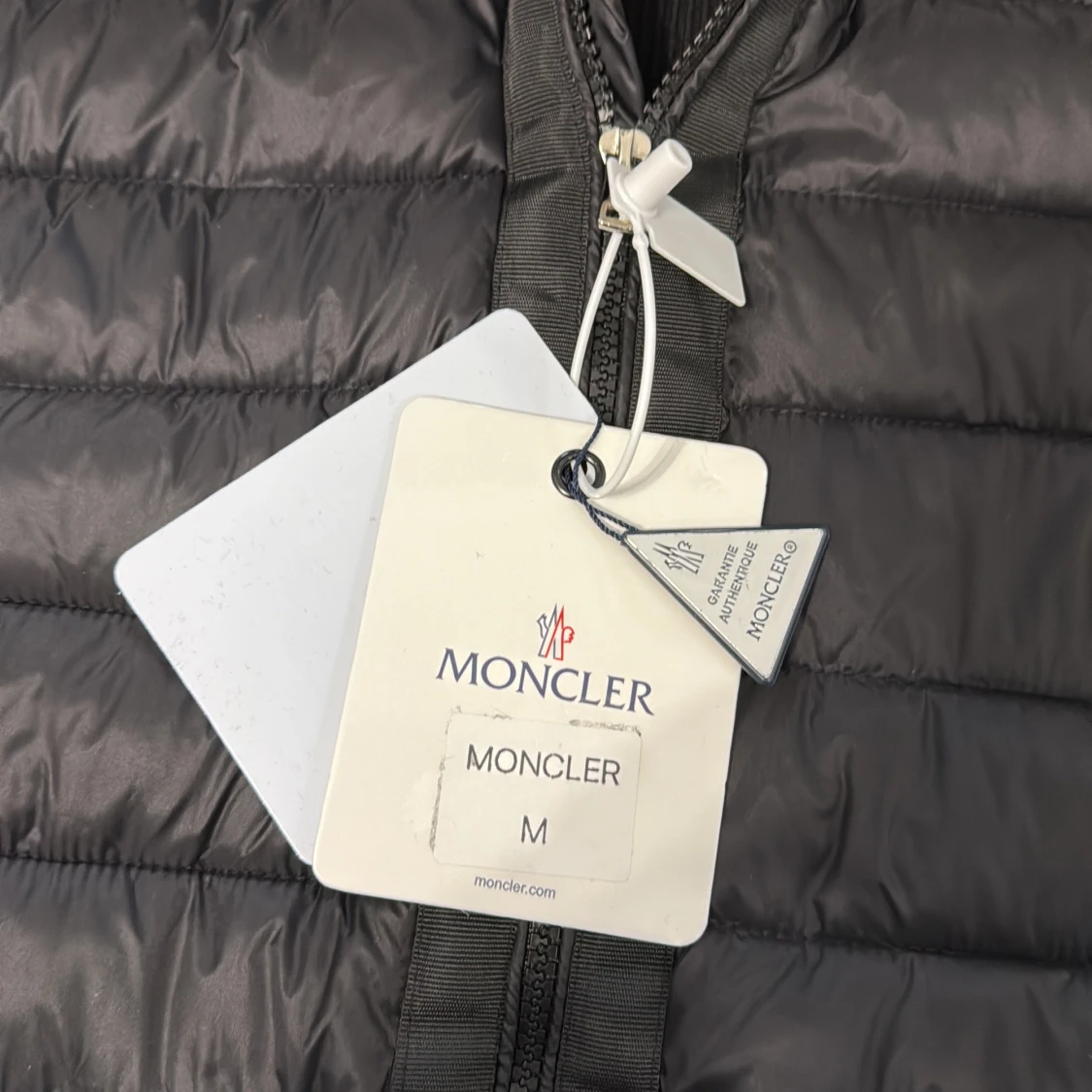 Svart cardigan från Moncler  storlek M/2 - 2