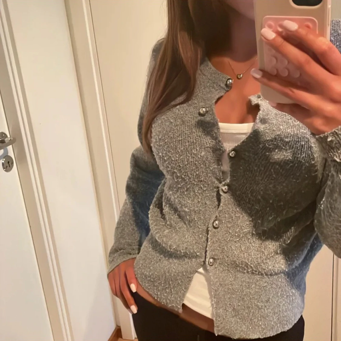 Grå kofta från Zara med pärlknappar - 1