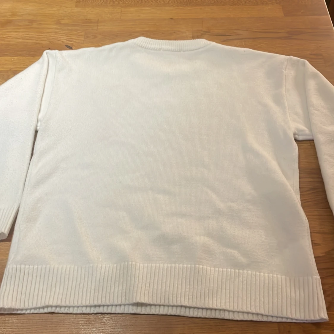 Vit stickad tröja från Ami - 1
