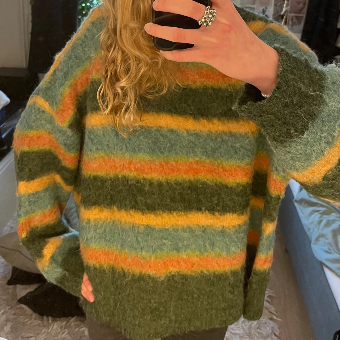 Randig stickad tröja - 1