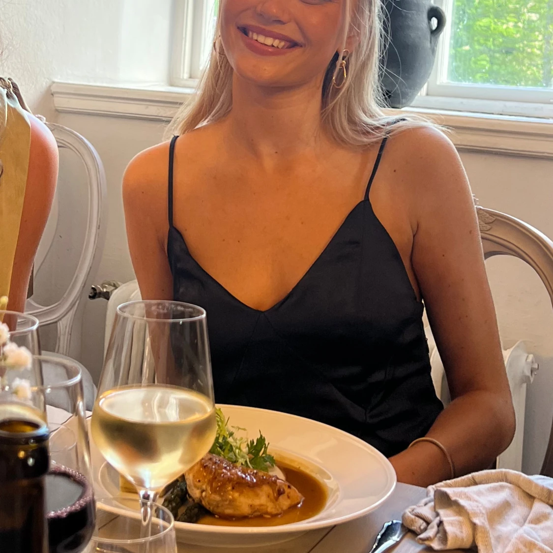 Marinblå långklänning i satin - 2