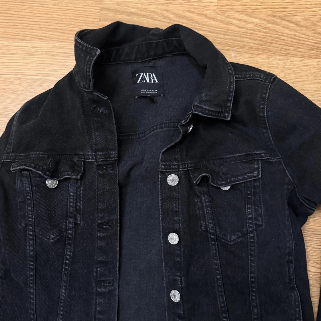 Svart jeansjacka från zara - 4