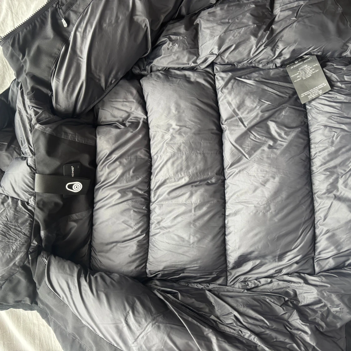 Svart och grå dunjacka Sail Racing - 3