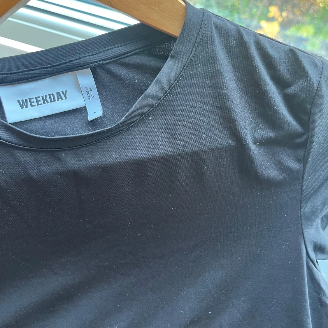 Svart kortärmad topp från Weekday - 1