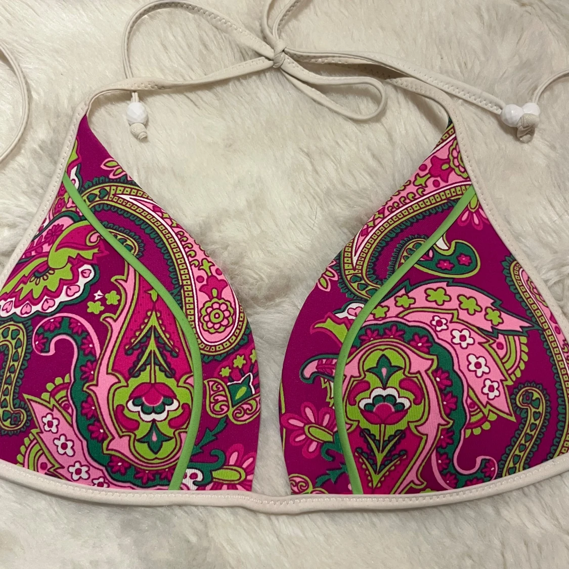 Färgglad bikiniöverdel från Calzedonia - 2