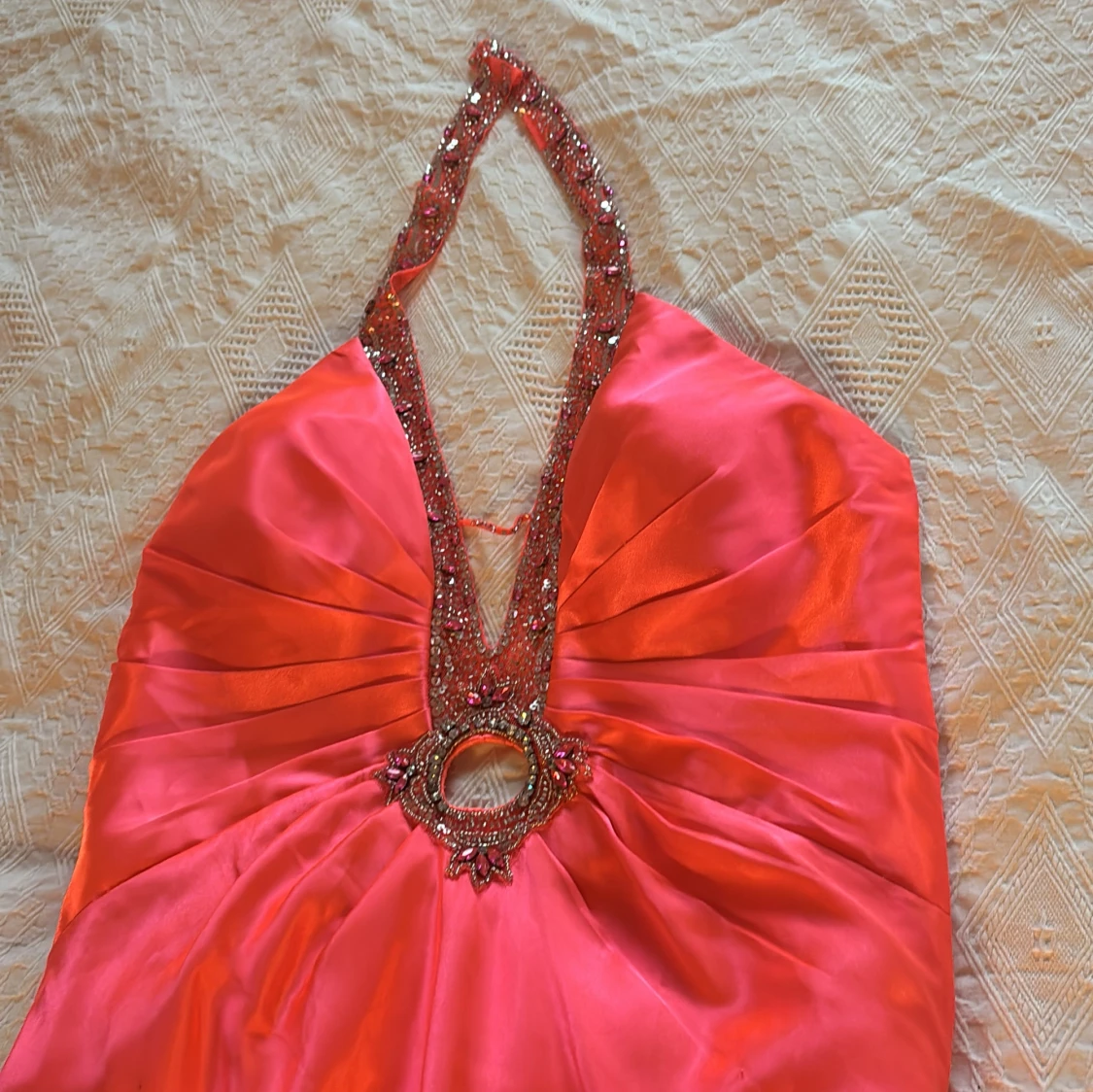 Korallrosa långklänning från Morgan & Co - 1