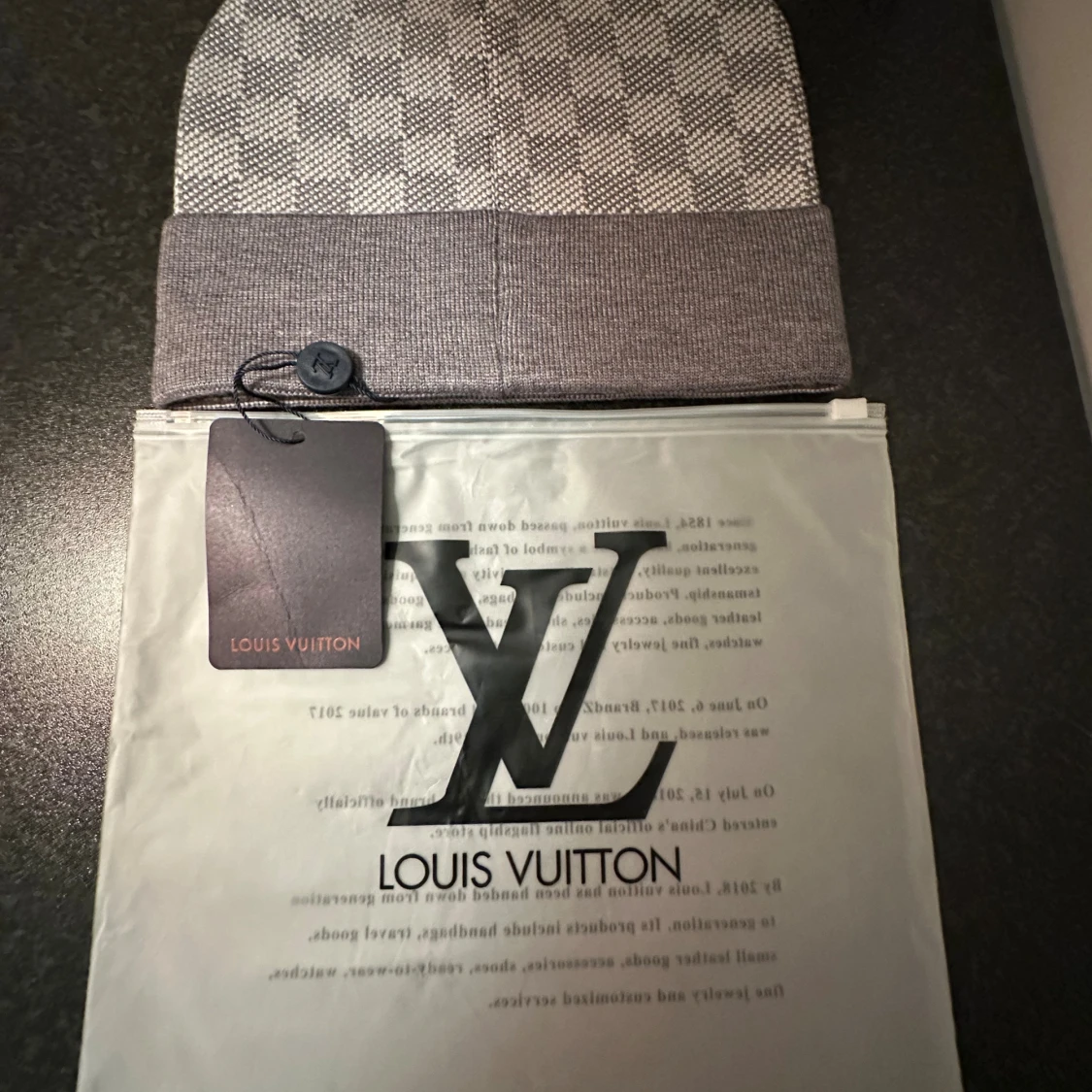 Grå rutig mössa Förbeställ tiktok:Marknads.closet - 2