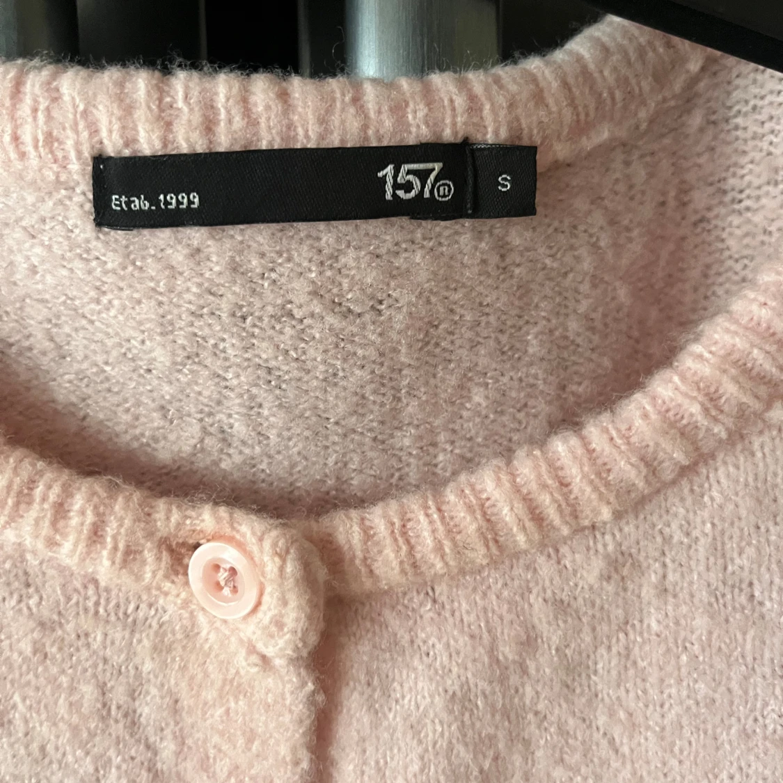 Ljusrosa kofta från 157  - 1