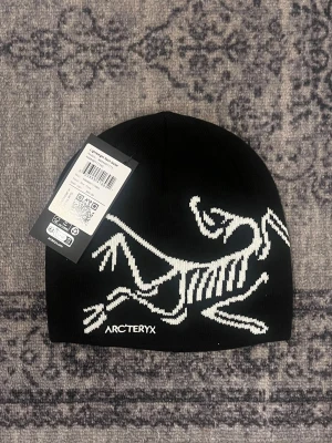 Arc'teryx mössa - Säljer min mössa från Arc'teryx, skriv vid frågor, priset är förhandlingsbart vid snabb affär. Och kan skicka direkt efter köpet. Passar både män och kvinnor☺
