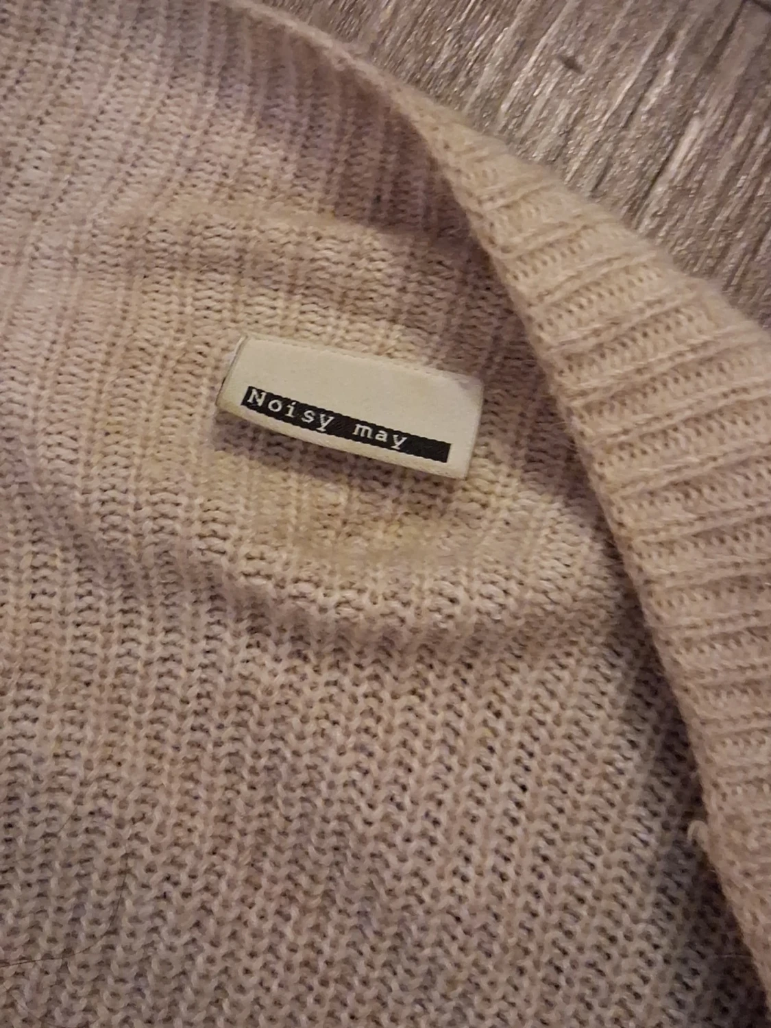 Beige ribbad kofta från Noisy May - 1