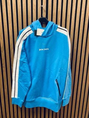 Blå Hodi tröja  - Riktig snygg luvtröja , nytt 