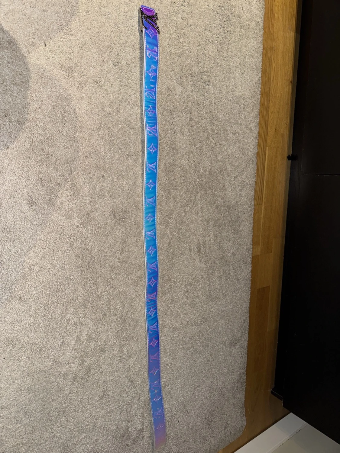 Holografiskt monogrambälte - 2