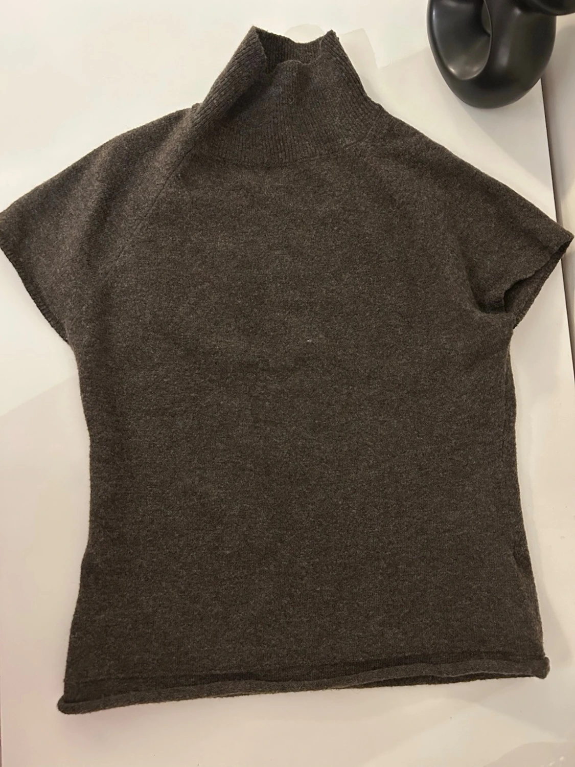 Brun stickad polotopp - 2