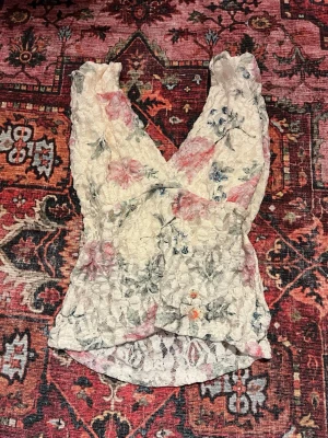 Söt topp från Gina  - Söt topp från Gina i storlek S