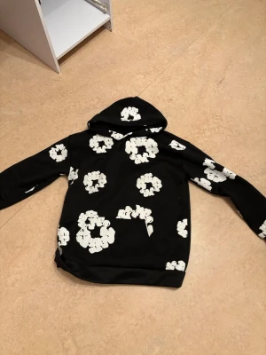 Denim tears - Denim tears hoodie skön och varm