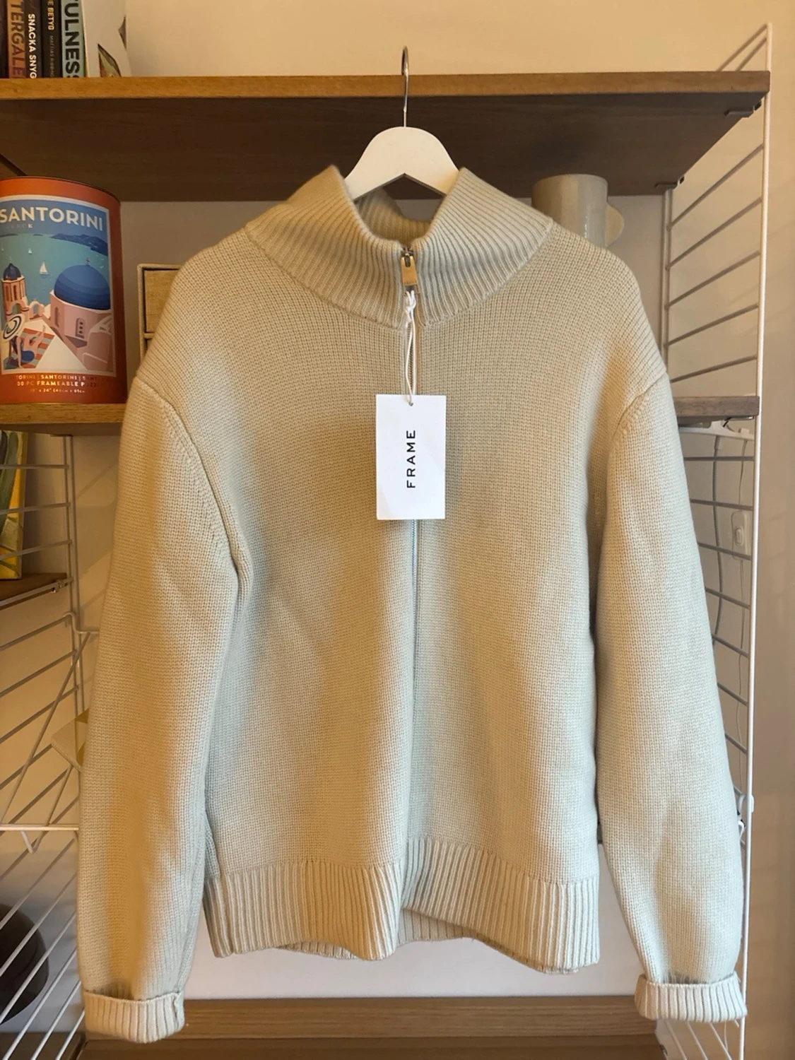 Beige stickad zip-tröja från FRAME. Runt 6000kr i nypris