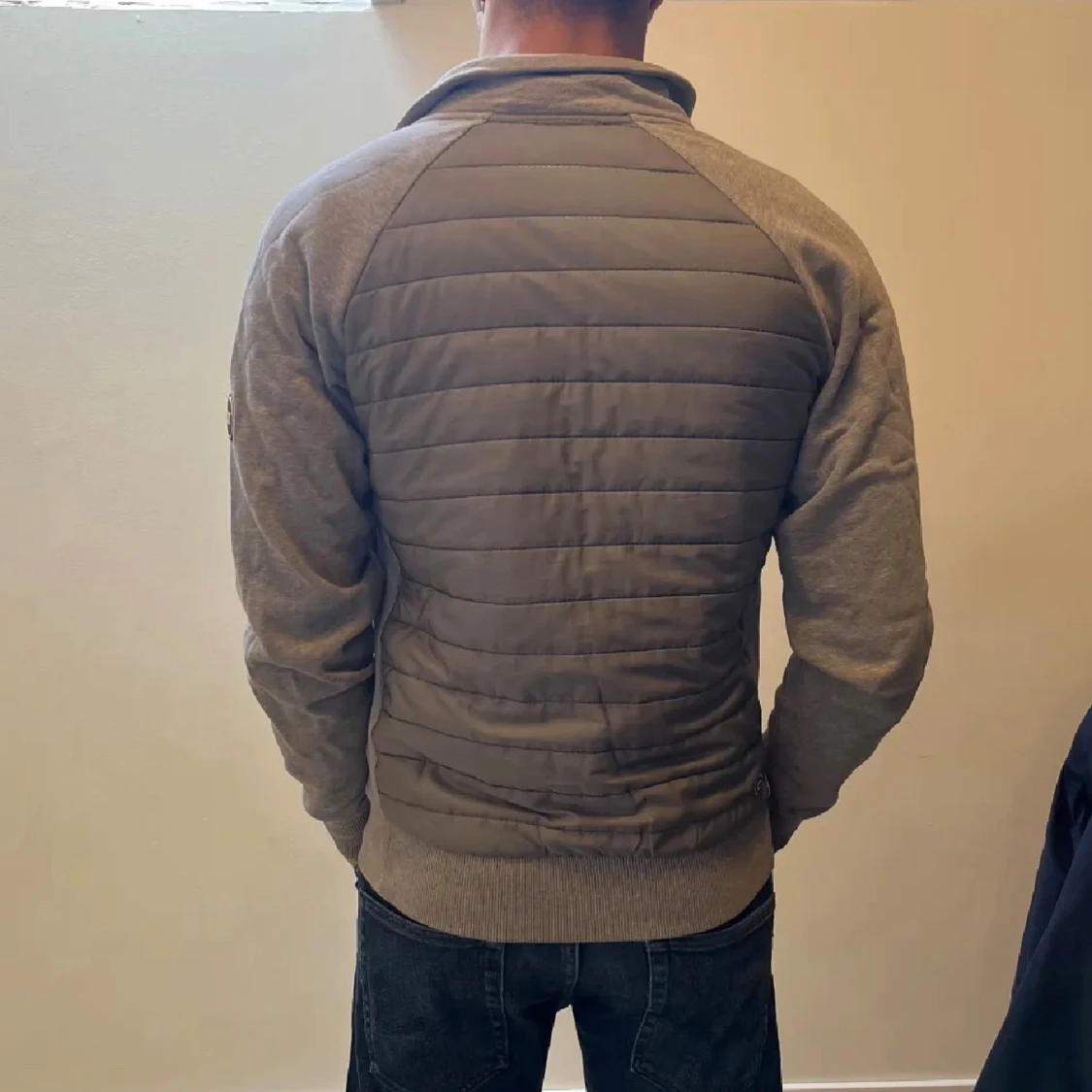 Grå quiltad jacka från Colmar - 2