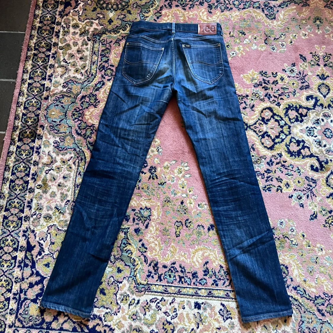 Mörkblå Lee jeans slim fit 28/34 - 4