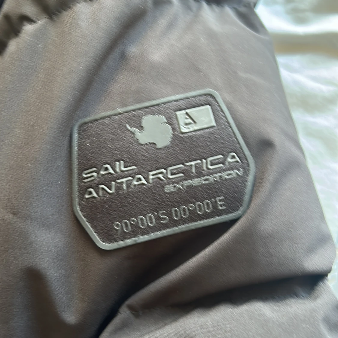 Svart Sail Racing dunjacka med huva - 1