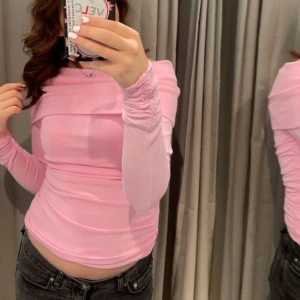 Rosa tröja - Hej, säljer denna rosa tröja ifrån zara! Använd fåtal gånger.