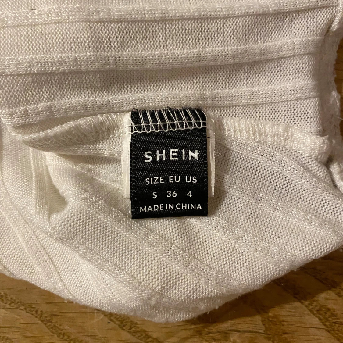 Vita ribbat set från SHEIN - 1