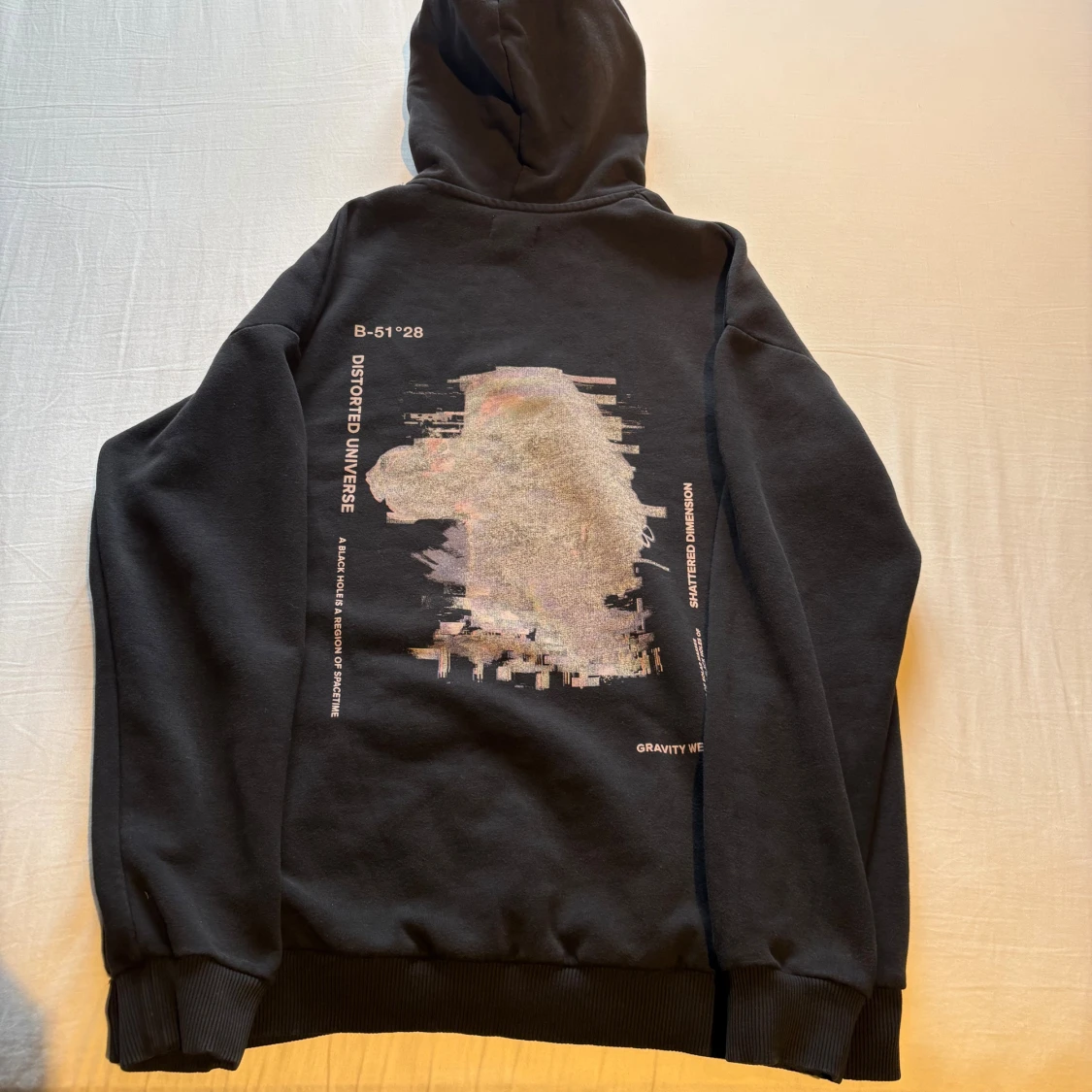 Svart hoodie - 1
